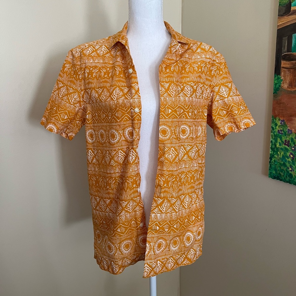 H&M Hawaiian/tribal print shirt